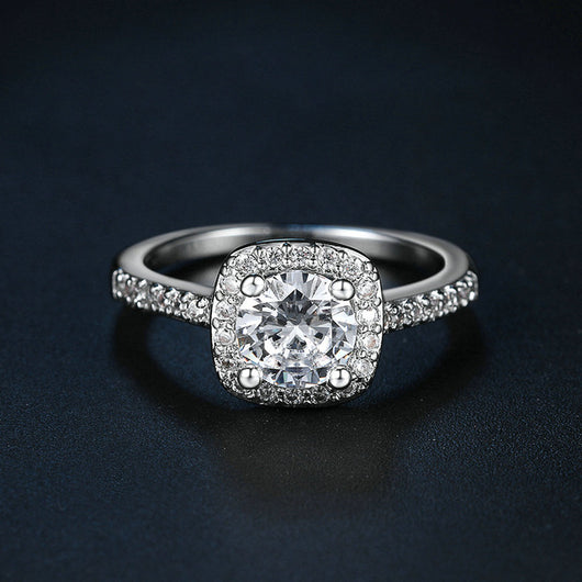 Exquisite Bijoux Square Ring